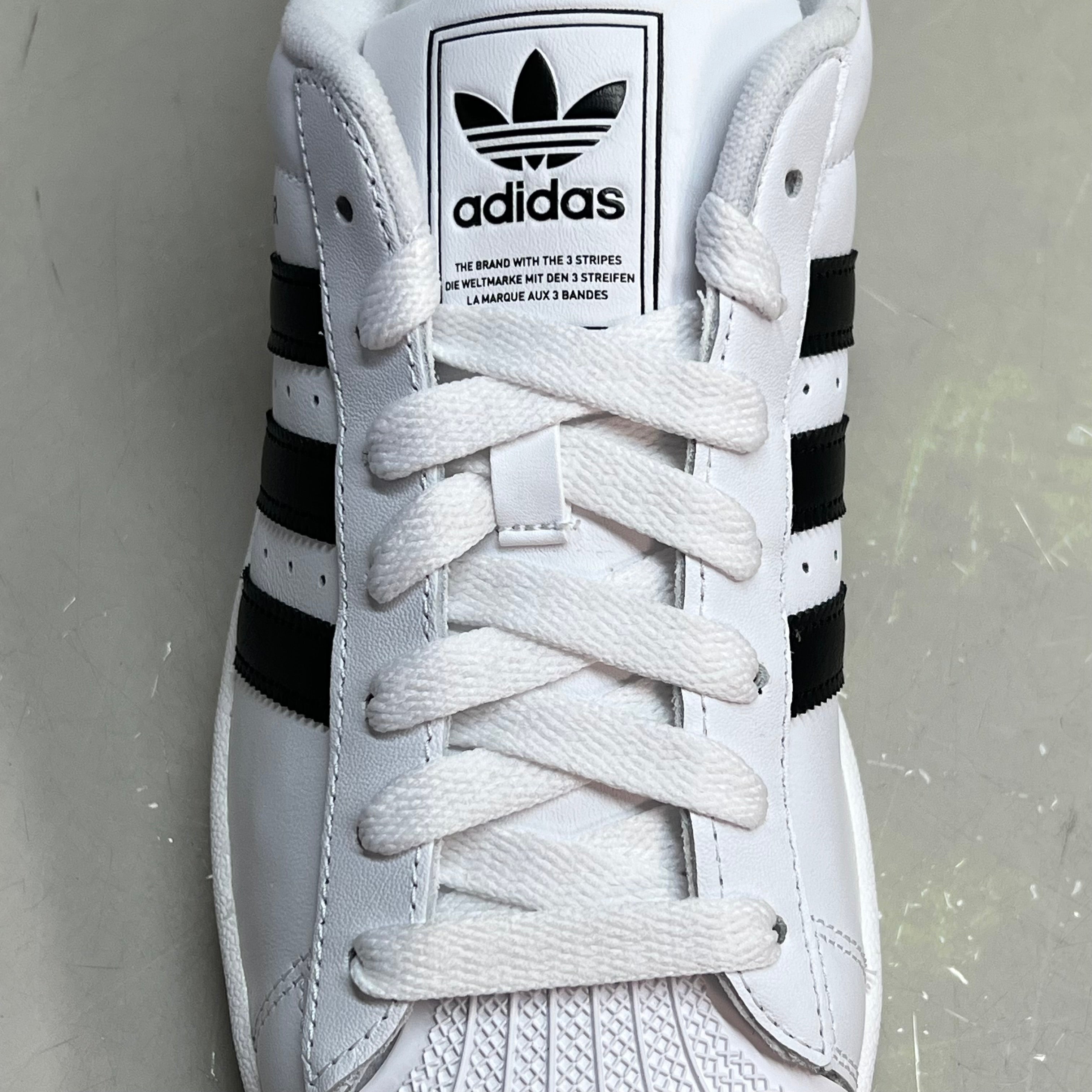 ADIDAS Superstar II Lowtop Sneakers Men's Sz 10 Women's Sz 11 White/Black IH8659
