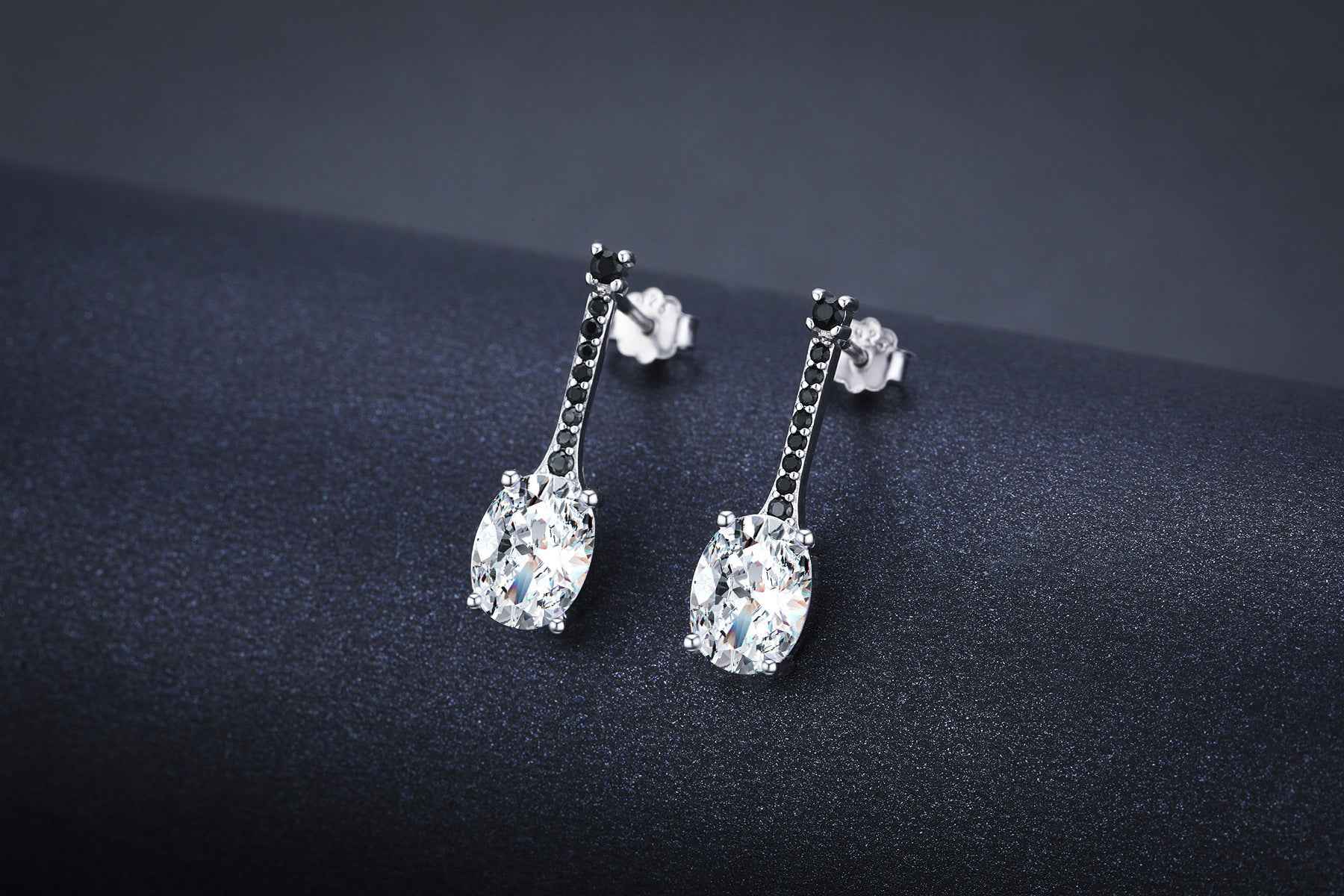 All-match Oval Zircon Earrings for Fashion Lovers - Copper-plated Style