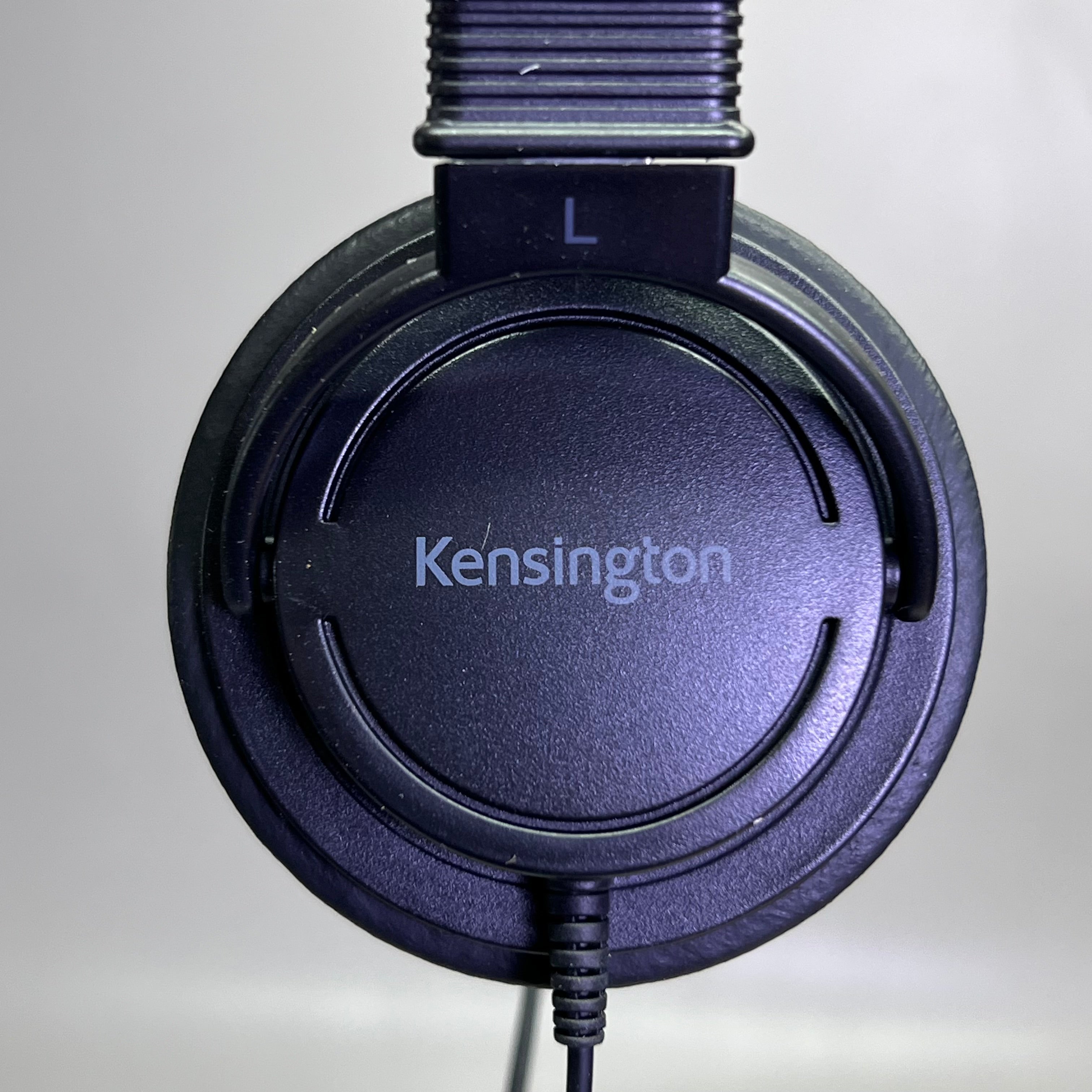 KENSINGTON Classic 3.5mm Headphone With 9ft Cord, Black K33137